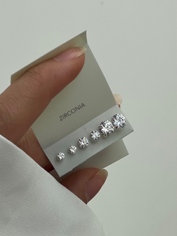 گوشواره نقره عیار 925 میخی تک نگین پک 3 عددی در سه سایز برند آی ام
