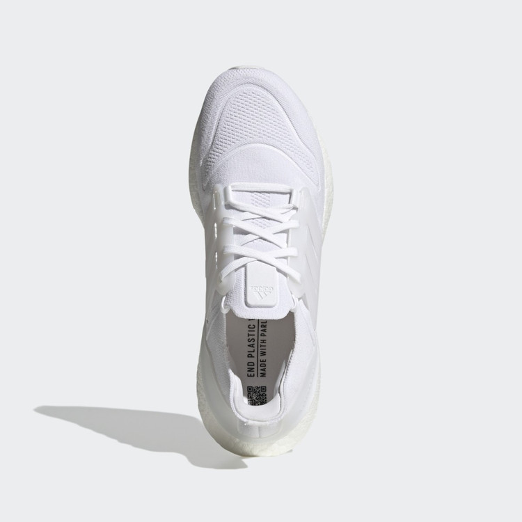 کفش اسپرت سفید رانینگ مدل ULTRABOOST 22 اورجینال برند آدیداس