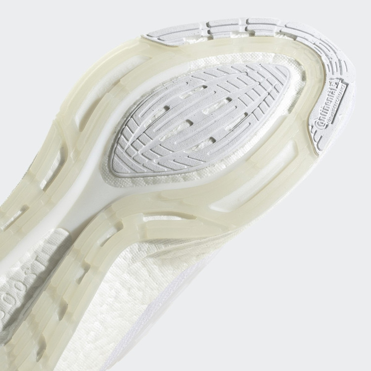 کفش اسپرت سفید رانینگ مدل ULTRABOOST 22 اورجینال برند آدیداس
